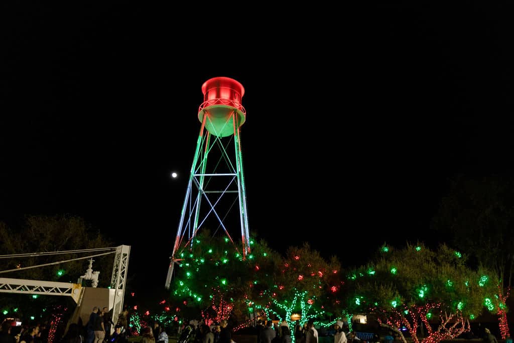 Christmas Markets Arizona 2025 Ultimate Guide to Festive Events, Lights & Holiday Shopping 2 gilbertwatertower