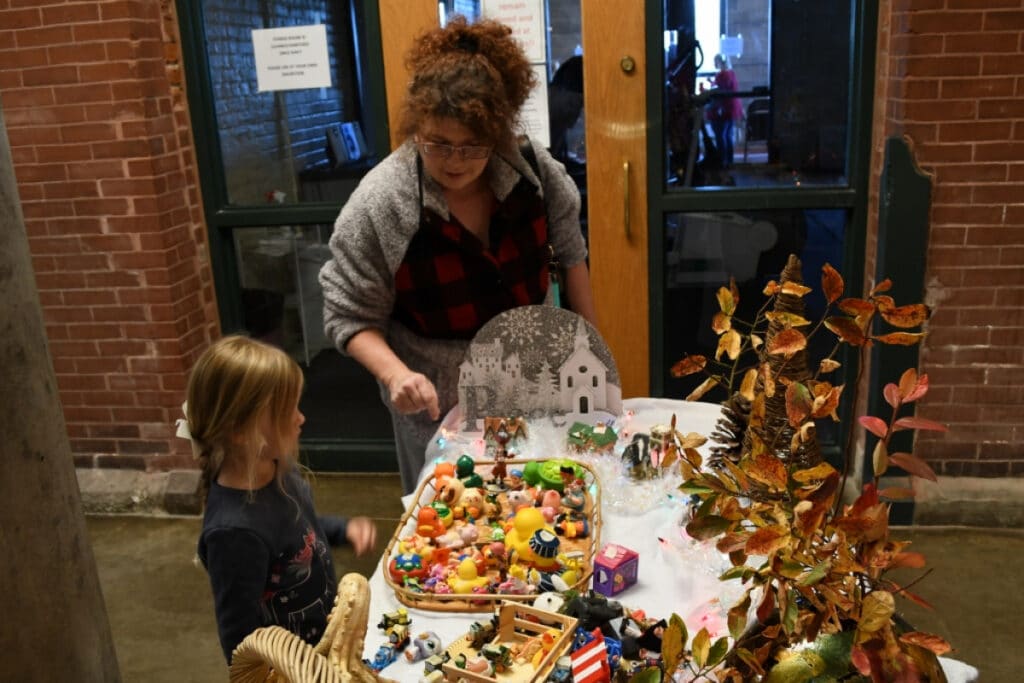 Christmas Markets Kansas 2025: Magical Festive Events You Can't Miss 2 levenworth