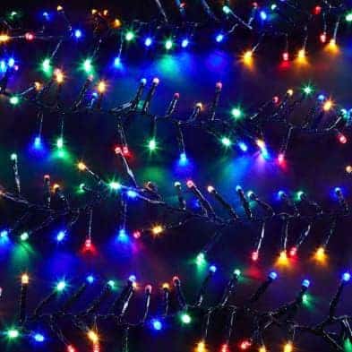 Must-See Christmas Light Displays in Illinois That Will Blow You Away This Winter 3 Morgan family