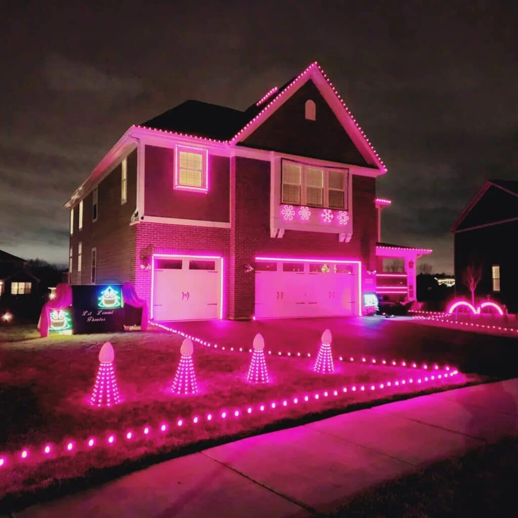 Must-See Christmas Light Displays in Illinois That Will Blow You Away This Winter 8 litlemont