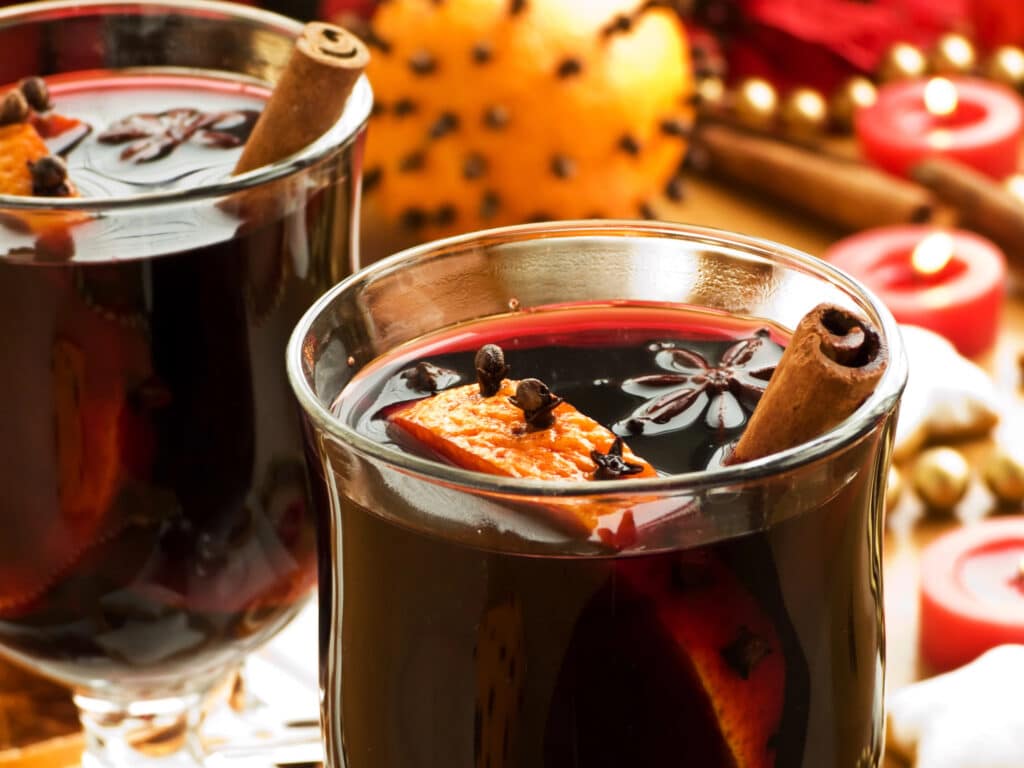 Christmas Markets Wisconsin 2025: 50 Best Festive Events and Holiday Markets 2 mulledwine